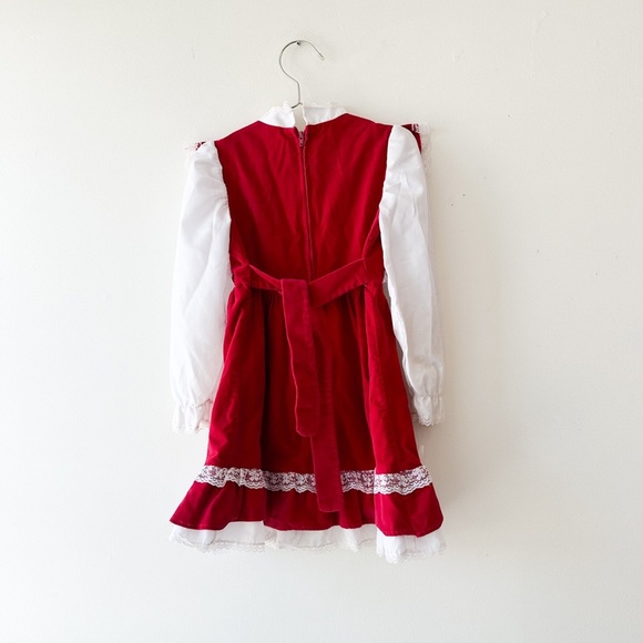 Vintage - Reitmans Dress - Red Velvet with White Lace/Ruffle-Long Sleeve - Size6 - Picture 4 of 10